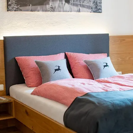 Haus Ditzer - Theresia 3*