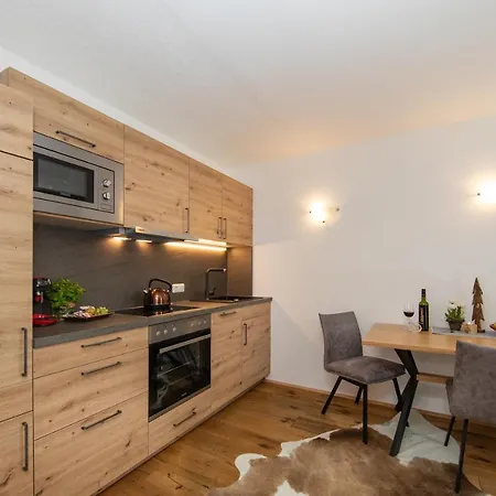 Haus Ditzer - Theresia 4* 젤암제