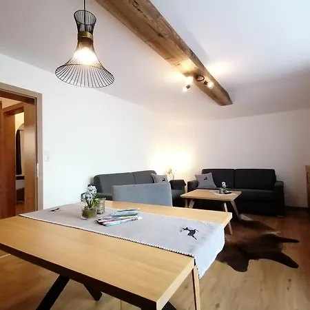 Gasthof Haus Ditzer - Theresia Zell am See